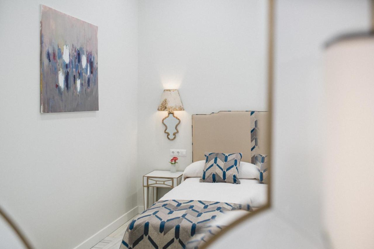 Apartamentos Abreu Suites Sevilla Eksteriør bilde